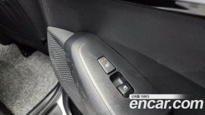 Kia Seltos Дизель 1.6 2WD 2022 года из Южной Кореи