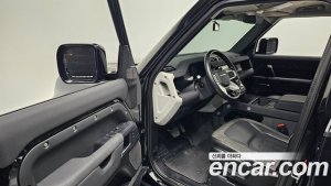Land Rover Defender 110 D240 S 2020 года из Южной Кореи