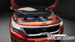 Kia Seltos Бензин 1.6 Turbo 2WD 2022 года из Южной Кореи