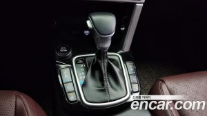 Kia Seltos Бензин 1.6 Turbo 2WD 2022 года из Южной Кореи