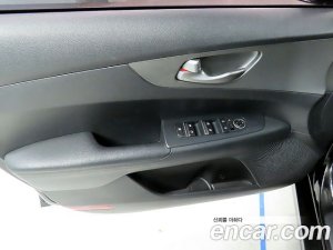 Kia K3 Standard 2021 года из Южной Кореи