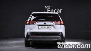 Toyota RAV4 2.5 4WD HYBRID 2021 года из Южной Кореи
