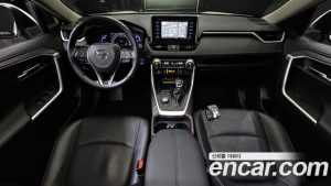 Toyota RAV4 2.5 4WD HYBRID 2021 года из Южной Кореи