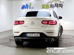Mercedes-Benz GLC-Class GLC300e 4MATIC Coupe 2020 года из Южной Кореи