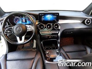 Mercedes-Benz GLC-Class GLC300e 4MATIC Coupe 2020 года из Южной Кореи