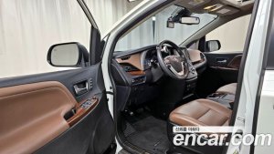 Toyota Sienna 3.5 AWD 2020 года из Южной Кореи