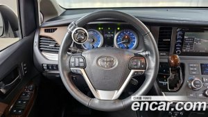 Toyota Sienna 3.5 AWD 2020 года из Южной Кореи