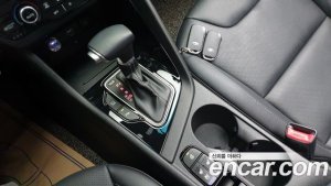 Kia Niro 1.6 HEV 2021 года из Южной Кореи