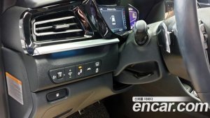 Kia Niro 1.6 HEV 2021 года из Южной Кореи