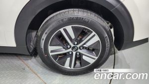 Kia Niro 1.6 HEV 2020 года из Южной Кореи