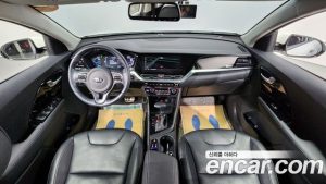 Kia Niro 1.6 HEV 2020 года из Южной Кореи