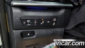 Kia Niro 1.6 HEV 2020 года из Южной Кореи