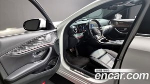 Mercedes-Benz E-Class E350 4MATIC AMG Line Edition 2021 года из Южной Кореи