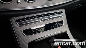 Mercedes-Benz E-Class E350 4MATIC AMG Line Edition 2021 года из Южной Кореи