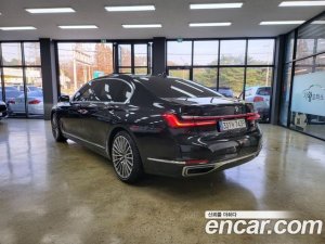 BMW 7-Series 740Li xDrive Design Pure Excellence 2021 года из Южной Кореи