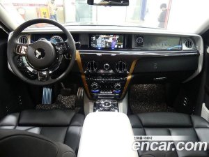 Rolls-Royce Phantom 6.7 V12 2021 года из Южной Кореи