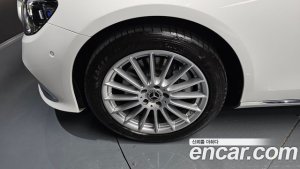 Mercedes-Benz E-Class E250 Exclusive 2021 года из Южной Кореи