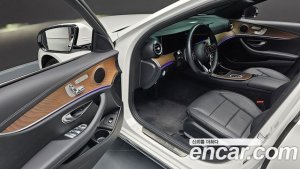 Mercedes-Benz E-Class E250 Exclusive 2021 года из Южной Кореи