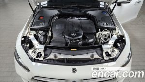 Mercedes-Benz CLS-Class CLS300d AMG Line 2020 года из Южной Кореи