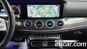 Mercedes-Benz CLS-Class CLS300d AMG Line 2020 года из Южной Кореи
