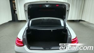 Mercedes-Benz CLS-Class CLS300d AMG Line 2020 года из Южной Кореи