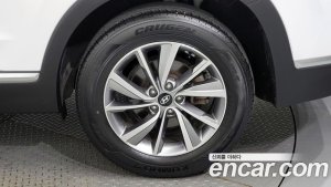 Hyundai Santafe Дизель 2.0 2WD 2020 года из Южной Кореи