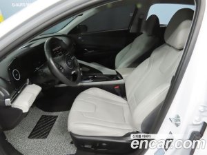 Hyundai AVANTE 1.6 2021 года из Южной Кореи