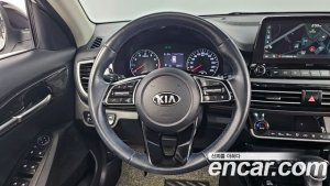Kia Seltos Бензин 1.6 Turbo 2WD 2021 года из Южной Кореи