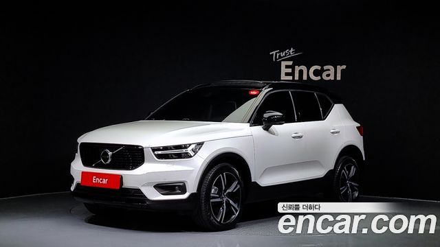 Volvo XC40 B4 R-디자인 2021 года из Кореи