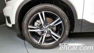 Volvo XC40 B4 R-디자인 2021 года из Южной Кореи