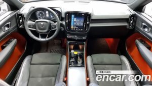 Volvo XC40 B4 R-디자인 2021 года из Южной Кореи