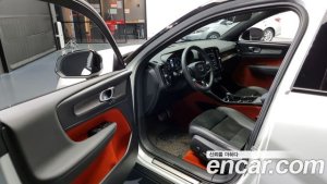 Volvo XC40 B4 R-디자인 2021 года из Южной Кореи