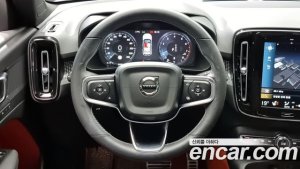 Volvo XC40 B4 R-디자인 2021 года из Южной Кореи