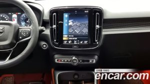 Volvo XC40 B4 R-디자인 2021 года из Южной Кореи