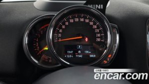 Mini Countryman ALL4 2020 года из Южной Кореи
