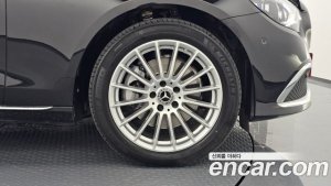 Mercedes-Benz E-Class E250 Exclusive 2021 года из Южной Кореи