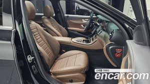 Mercedes-Benz E-Class E250 Exclusive 2021 года из Южной Кореи