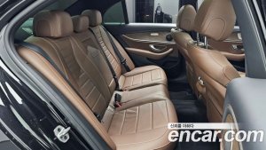 Mercedes-Benz E-Class E250 Exclusive 2021 года из Южной Кореи