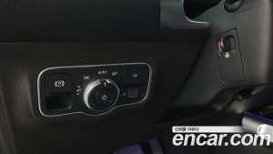 Mercedes-Benz GLB-Class GLB220 2020 года из Южной Кореи