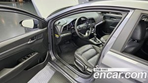 Hyundai AVANTE 1.6 2020 года из Южной Кореи