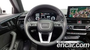 Audi A4 45 TFSI 4WD Premium 2021 года из Южной Кореи