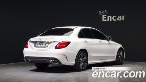 Mercedes-Benz C-Class C200 AMG Line 2021 года из Южной Кореи