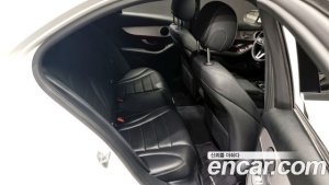 Mercedes-Benz C-Class C200 AMG Line 2021 года из Южной Кореи