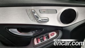 Mercedes-Benz C-Class C200 AMG Line 2021 года из Южной Кореи