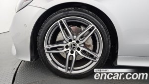 Mercedes-Benz E-Class E220d Cabriolet 2020 года из Южной Кореи