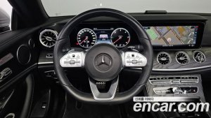 Mercedes-Benz E-Class E220d Cabriolet 2020 года из Южной Кореи