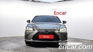 Lexus ES Executive 2021 года из Южной Кореи