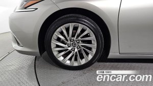 Lexus ES Executive 2021 года из Южной Кореи