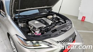 Lexus ES Executive 2021 года из Южной Кореи