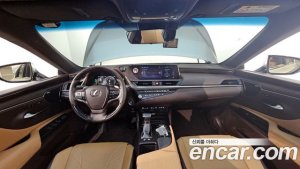 Lexus ES Executive 2021 года из Южной Кореи